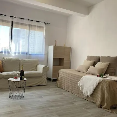 Coqueto De Playa Con Piscina Y Terraza Валенсия